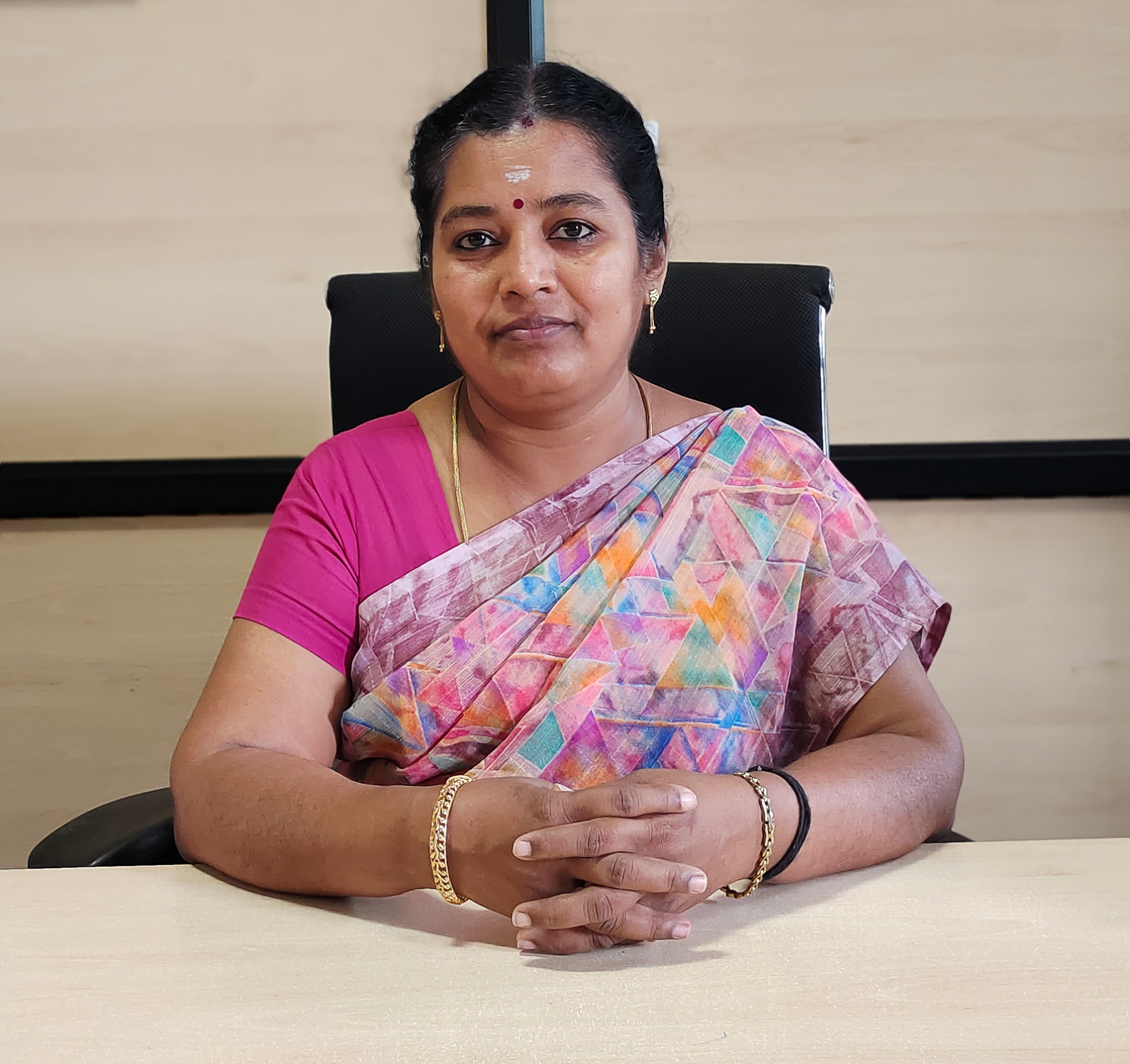 Dr.T.Thenmozhi 